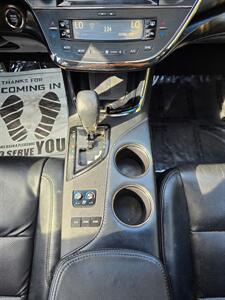 2016 Toyota Avalon Limited   - Photo 22 - Downers Grove, IL 60515