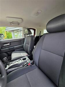 2008 Toyota FJ Cruiser - Photo 11 - Downers Grove, IL 60515