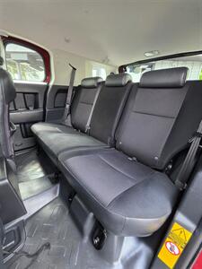 2008 Toyota FJ Cruiser - Photo 10 - Downers Grove, IL 60515