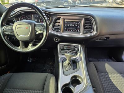 2019 Dodge Challenger SXT   - Photo 15 - Downers Grove, IL 60515