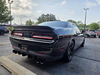 2019 Dodge Challenger SXT   - Photo 6 - Downers Grove, IL 60515