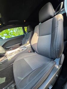 2019 Dodge Challenger SXT   - Photo 11 - Downers Grove, IL 60515