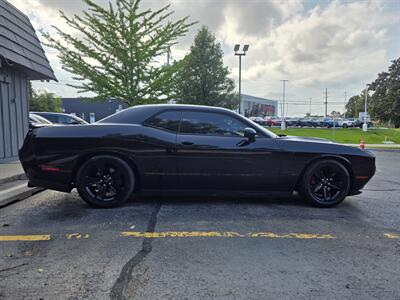 2019 Dodge Challenger SXT   - Photo 5 - Downers Grove, IL 60515