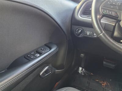 2019 Dodge Challenger SXT   - Photo 20 - Downers Grove, IL 60515