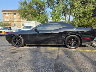 2019 Dodge Challenger SXT   - Photo 9 - Downers Grove, IL 60515