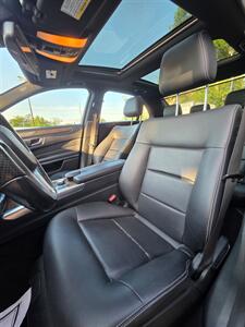 2014 Mercedes-Benz E 350 Luxury 4MATIC - Photo 12 - Downers Grove, IL 60515