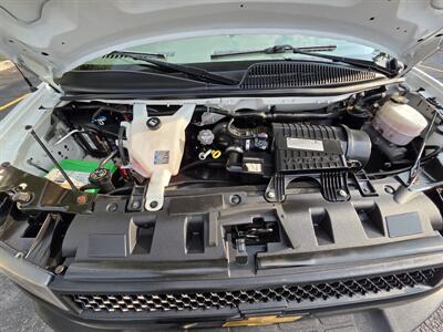 2020 Chevrolet Express 3500   - Photo 33 - Downers Grove, IL 60515