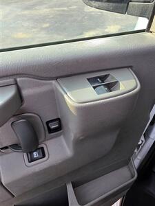 2020 Chevrolet Express 3500   - Photo 22 - Downers Grove, IL 60515