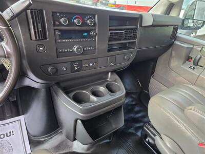 2020 Chevrolet Express 3500   - Photo 12 - Downers Grove, IL 60515