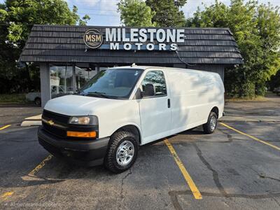 2020 Chevrolet Express 3500   - Photo 1 - Downers Grove, IL 60515