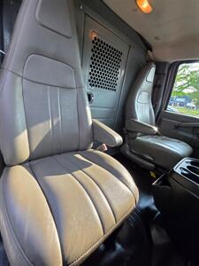 2020 Chevrolet Express 3500   - Photo 13 - Downers Grove, IL 60515