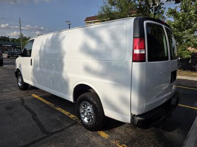 2020 Chevrolet Express 3500   - Photo 6 - Downers Grove, IL 60515