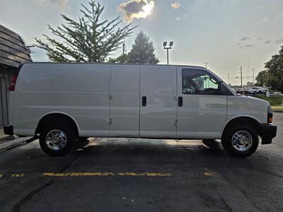 2020 Chevrolet Express 3500   - Photo 8 - Downers Grove, IL 60515
