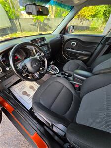2019 Kia Soul +   - Photo 8 - Downers Grove, IL 60515
