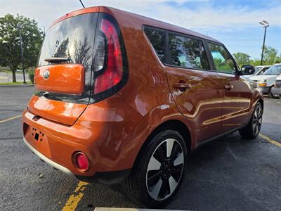 2019 Kia Soul +   - Photo 5 - Downers Grove, IL 60515