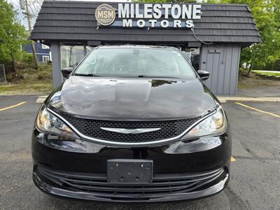 2017 Chrysler Pacifica LX - Photo 24 - Downers Grove, IL 60515