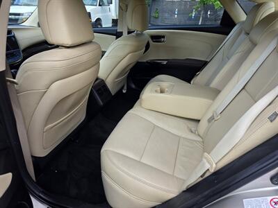 2013 Toyota Avalon XLE Premium - Photo 12 - Downers Grove, IL 60515