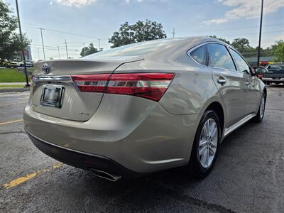 2013 Toyota Avalon XLE Premium - Photo 7 - Downers Grove, IL 60515