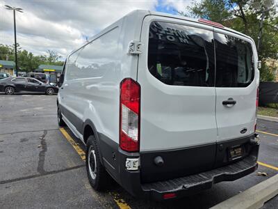 2017 Ford Transit 150 - Photo 8 - Downers Grove, IL 60515