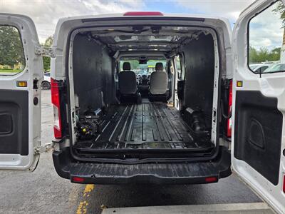 2017 Ford Transit 150 - Photo 17 - Downers Grove, IL 60515