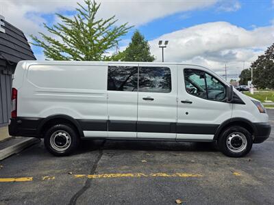 2017 Ford Transit 150 - Photo 5 - Downers Grove, IL 60515