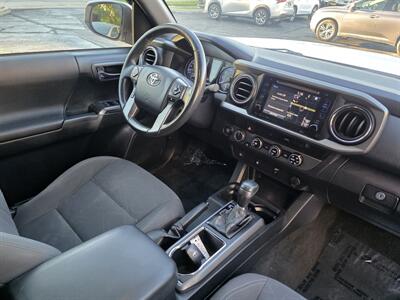 2016 Toyota Tacoma TRD Off-Road - Photo 13 - Downers Grove, IL 60515