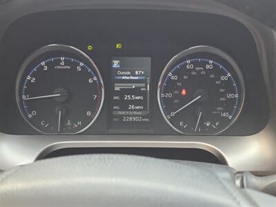 2016 Toyota RAV4 XLE - Photo 21 - Downers Grove, IL 60515
