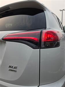 2016 Toyota RAV4 XLE - Photo 36 - Downers Grove, IL 60515