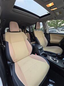 2016 Toyota RAV4 XLE - Photo 10 - Downers Grove, IL 60515