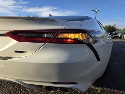 2021 Toyota Camry SE - Photo 32 - Downers Grove, IL 60515