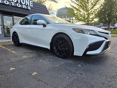 2021 Toyota Camry SE - Photo 4 - Downers Grove, IL 60515