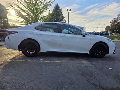 2021 Toyota Camry SE - Photo 26 - Downers Grove, IL 60515