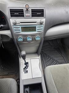 2009 Toyota Camry LE - Photo 20 - Downers Grove, IL 60515