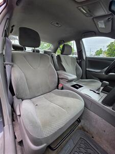 2009 Toyota Camry LE - Photo 18 - Downers Grove, IL 60515