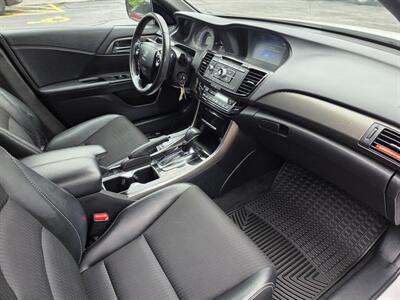 2017 Honda Accord Sport - Photo 15 - Downers Grove, IL 60515
