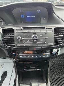 2017 Honda Accord Sport - Photo 21 - Downers Grove, IL 60515