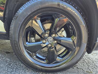 2020 Toyota RAV4 Hybrid XSE   - Photo 31 - Downers Grove, IL 60515