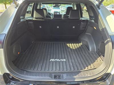 2020 Toyota RAV4 Hybrid XSE   - Photo 23 - Downers Grove, IL 60515