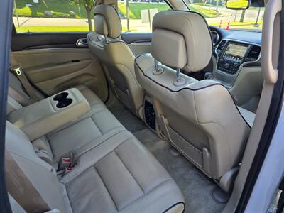 2017 Jeep Grand Cherokee Overland - Photo 13 - Downers Grove, IL 60515