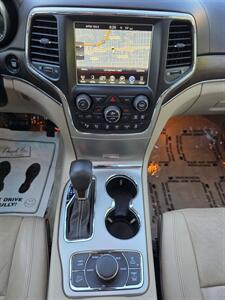 2017 Jeep Grand Cherokee Overland - Photo 19 - Downers Grove, IL 60515