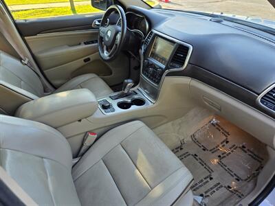 2017 Jeep Grand Cherokee Overland - Photo 15 - Downers Grove, IL 60515