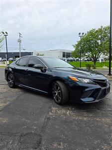 2018 Toyota Camry SE   - Photo 3 - Downers Grove, IL 60515