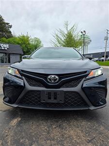 2018 Toyota Camry SE   - Photo 9 - Downers Grove, IL 60515