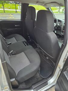 2011 Chevrolet Colorado LT   - Photo 12 - Downers Grove, IL 60515