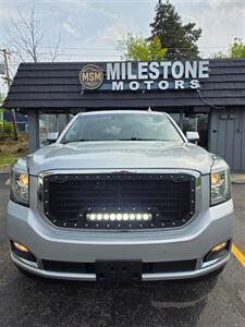 2018 GMC Yukon XL SLT   - Photo 10 - Downers Grove, IL 60515