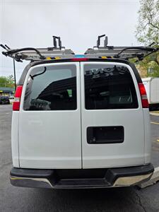 2016 GMC Savana 2500 - Photo 3 - Downers Grove, IL 60515