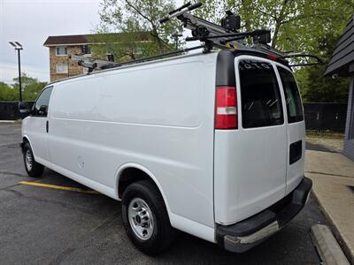 2016 GMC Savana 2500 - Photo 4 - Downers Grove, IL 60515