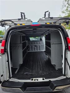 2016 GMC Savana 2500 - Photo 18 - Downers Grove, IL 60515
