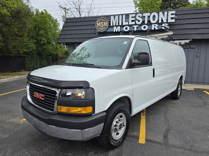 2016 GMC Savana 2500   - Photo 1 - Downers Grove, IL 60515