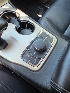 2014 Jeep Grand Cherokee Limited - Photo 19 - Downers Grove, IL 60515